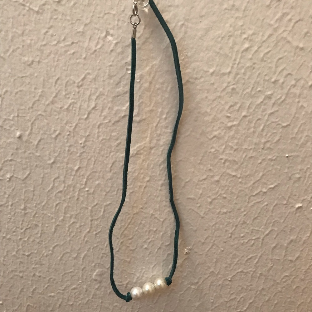 Freshwater 3 pearl choker